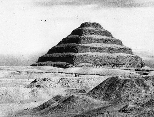 Djoser_Pyramida