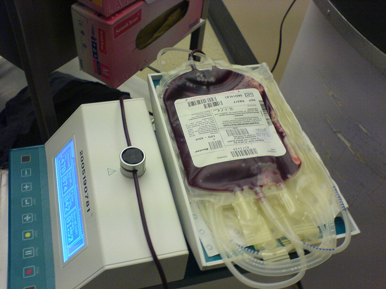 1280px-blood_donation_12-07-06_2
